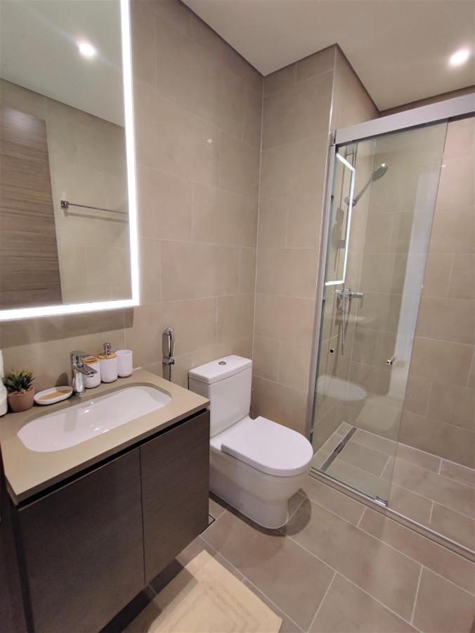 Beautiful 2 Bedroom Next To Business Bay - Sobha Creek Vista Dubai Buitenkant foto