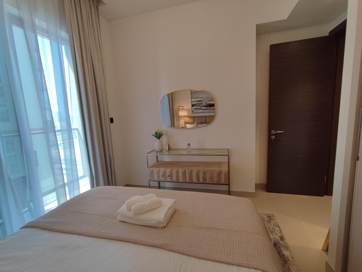 Beautiful 2 Bedroom Next To Business Bay - Sobha Creek Vista Dubai Buitenkant foto