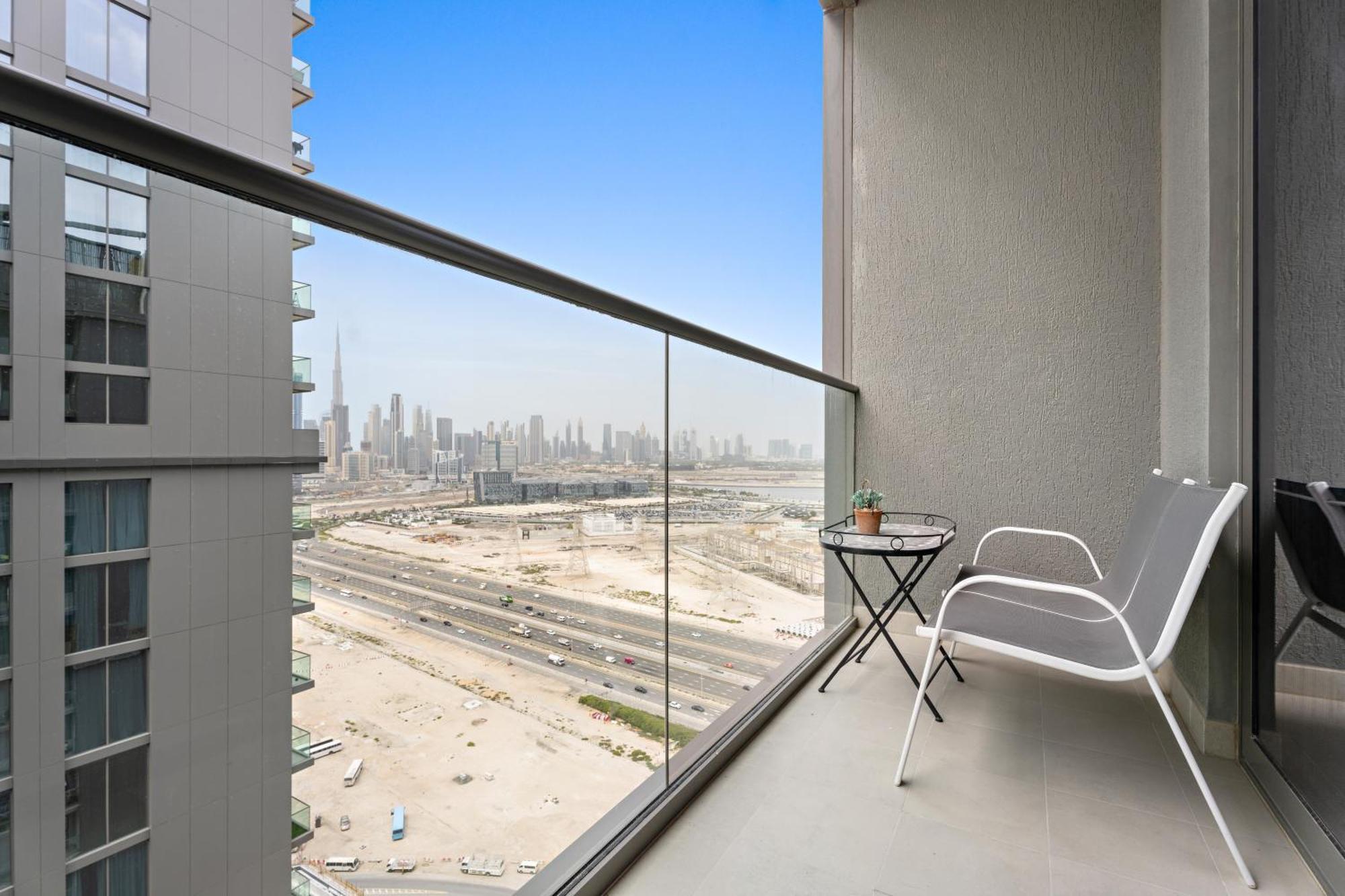 Beautiful 2 Bedroom Next To Business Bay - Sobha Creek Vista Dubai Buitenkant foto